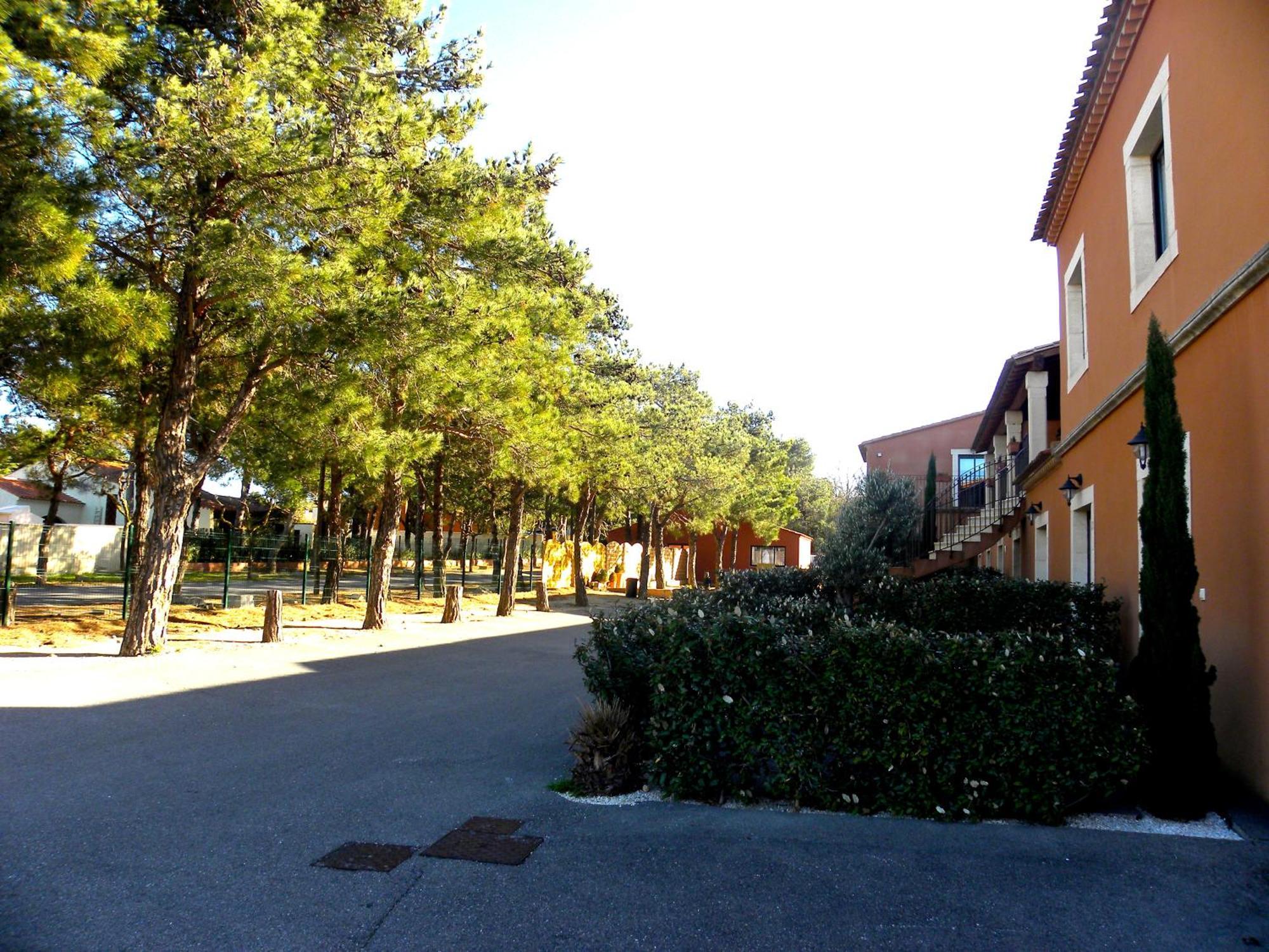 Hotel Du Mas Vinassan Exterior foto